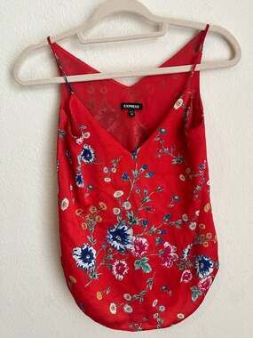 Express Red Floral V-Neck Strappy Camisole Tank Top
